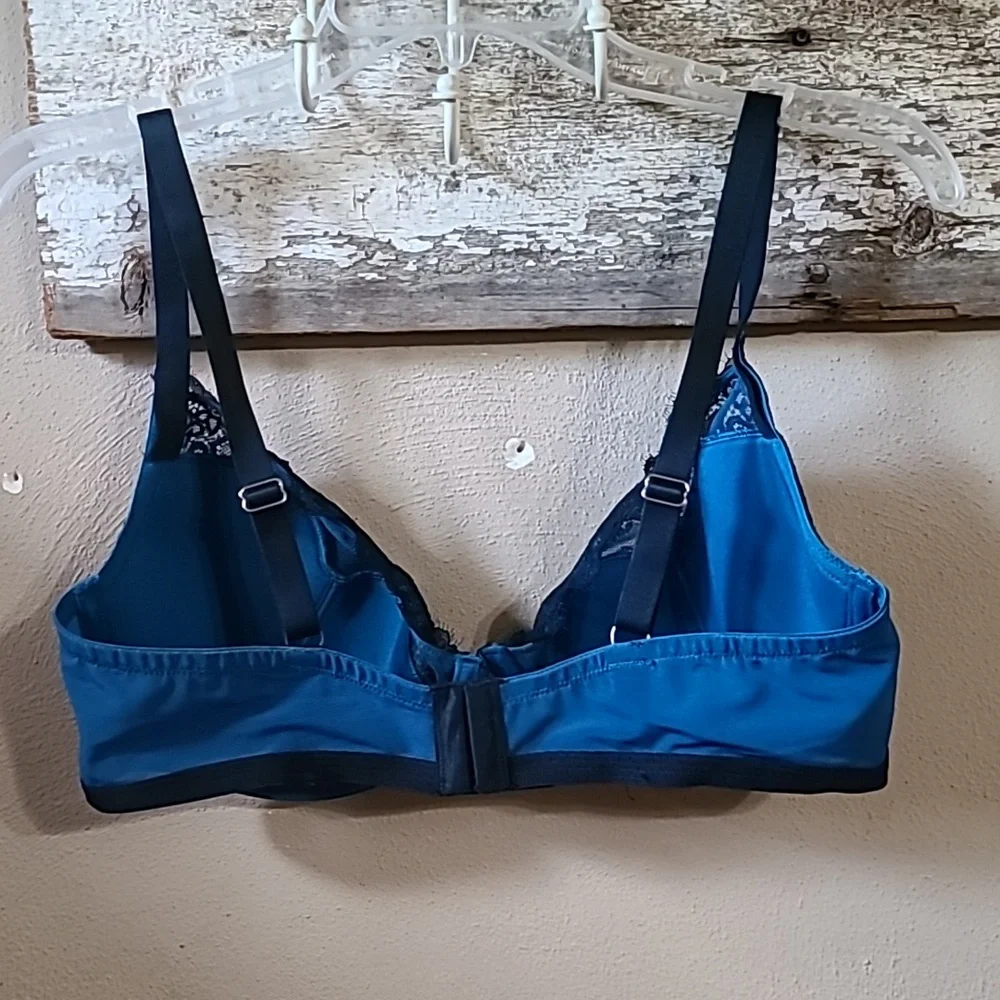 Adore Me blue and black bra 38dd - Picture 2 of 3
